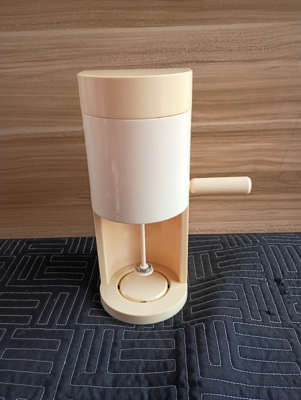 Hershey's Chocolate Drink Maker with Cups and Instructions